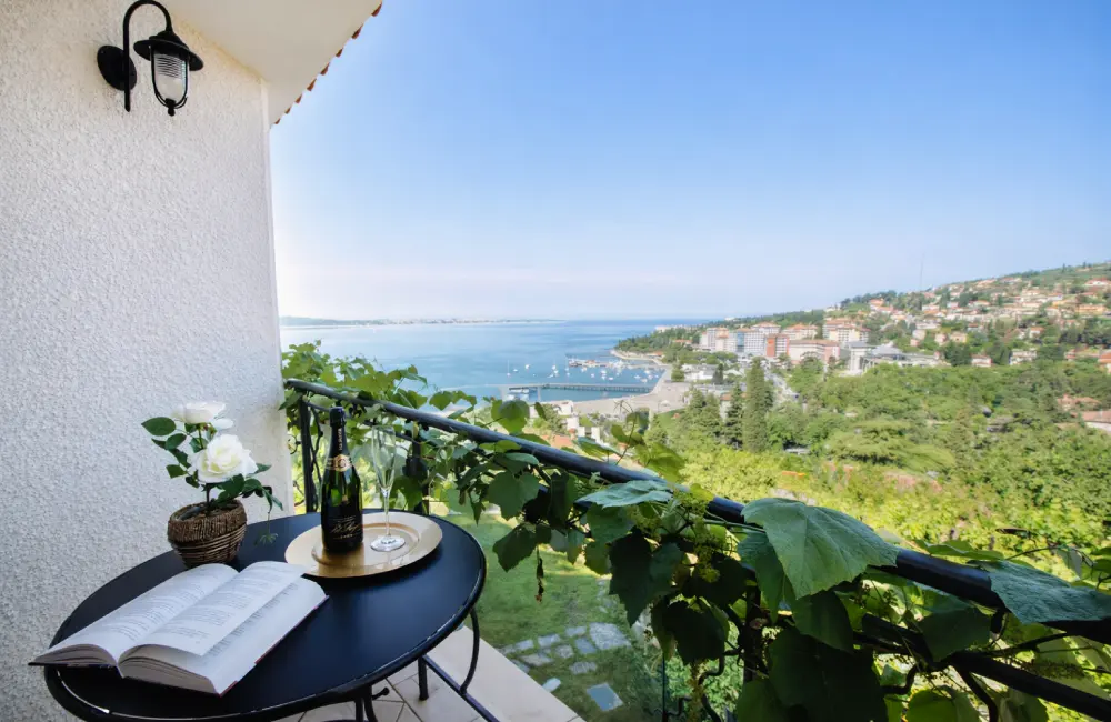 Balcony sea view in Botticelli apartment, Villa Bellevue Portorož